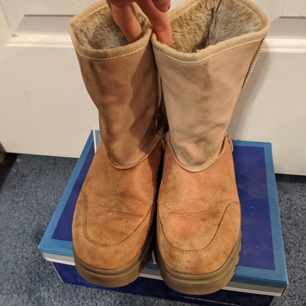 Boots lined with fur sketchers